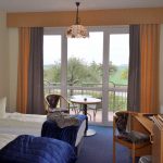 Businesszimmer mit Balkon (business room with balcony)