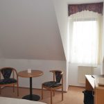 Einzelzimmer (single room)